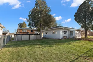 10506 S Michael Dr, Palos Hills, IL 60465 - Photo 21