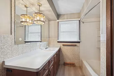 10506 S Michael Drive, Palos Hills, IL 60465 - Photo 9