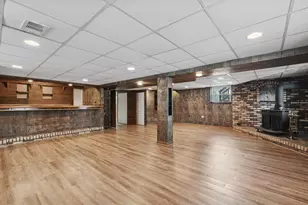 10506 S Michael Dr, Palos Hills, IL 60465 - Photo 13