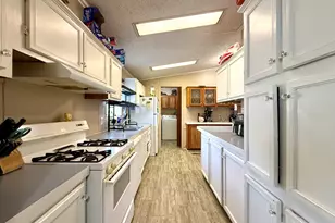 14 St Michaels Dr, Bourbonnais, IL 60914 - Photo 7