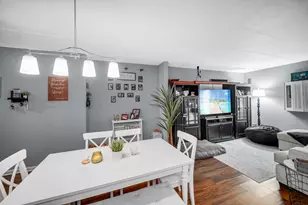 128 E Bailey Rd, Naperville, IL 60565 - Photo 5