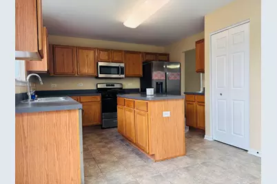 408 Clifton Lane, Bolingbrook, IL 60440 - Photo 3