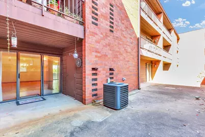 107 N Elm Street #108, Champaign, IL 61820 - Photo 29