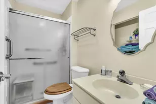 107 N Elm St, Champaign, IL 61820 - Photo 25