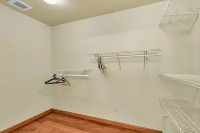 107 N Elm Street #108, Champaign, IL 61820 - Photo 21