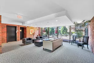 107 N Elm St, Champaign, IL 61820 - Photo 5