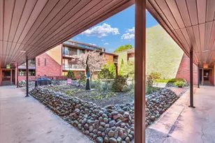 107 N Elm St, Champaign, IL 61820 - Photo 33