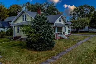 300 N Axtel Ave, Milford, IL 60953 - Photo 5