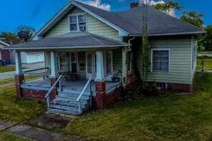 300 N Axtel Ave, Milford, IL 60953 - Photo 3