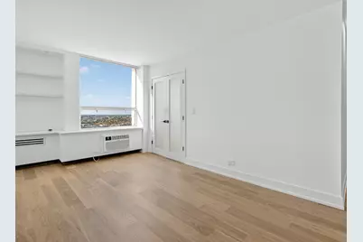 1455 N Sandburg Terrace #2403, Chicago, IL 60610 - Photo 5