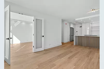 1455 N Sandburg Terrace #2403, Chicago, IL 60610 - Photo 7