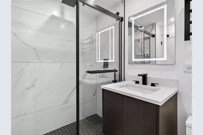 1455 N Sandburg Terrace #2403, Chicago, IL 60610 - Photo 19