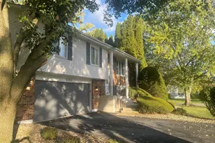 4200 W 176th Pl, Country Club Hills, IL 60478 - Photo 5