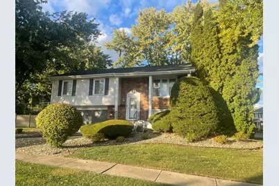 4200 W 176th Place, Country Club Hills, IL 60478 - Photo 3