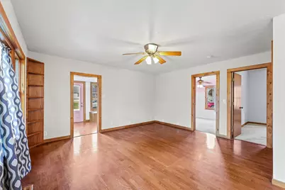 501 E McClelland Street, Monticello, IL 61856 - Photo 9