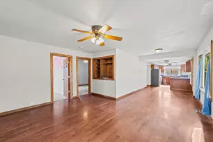 501 E McClelland St, Monticello, IL 61856 - Photo 7