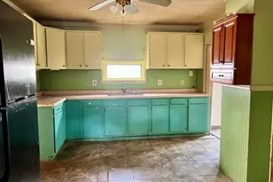 710 W Main St, Hoopeston, IL 60942 - Photo 7