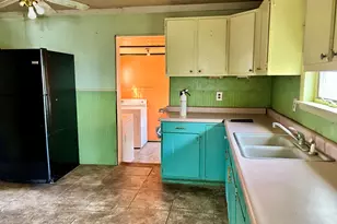 710 W Main St, Hoopeston, IL 60942 - Photo 9