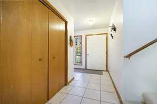 13116 Springhill Dr, Winnebago, IL 61088 - Photo 7