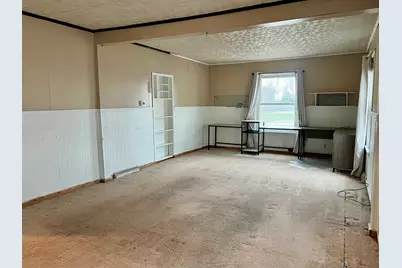 375 W Franklin Street, Paxton, IL 60957 - Photo 13