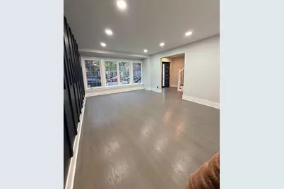 3024 W Fargo Avenue, Chicago, IL 60645 - Photo 9