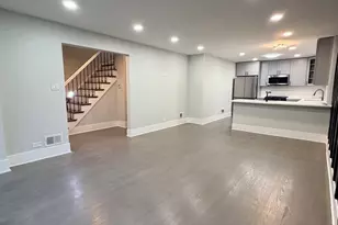 3024 W Fargo Ave, Chicago, IL 60645 - Photo 11