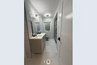 3024 W Fargo Avenue, Chicago, IL 60645 - Photo 19