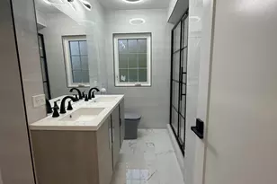 3024 W Fargo Ave, Chicago, IL 60645 - Photo 19