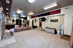 977 N Oakland Ave, Decatur, IL 62522 - Photo 47