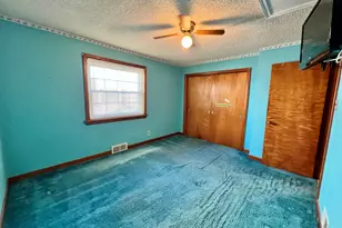 977 N Oakland Ave, Decatur, IL 62522 - Photo 21