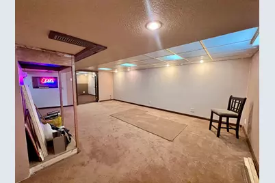 977 N Oakland Avenue, Decatur, IL 62522 - Photo 37