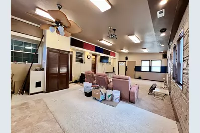 977 N Oakland Avenue, Decatur, IL 62522 - Photo 45