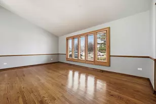 10912 Circle Dr, Palos Hills, IL 60465 - Photo 3