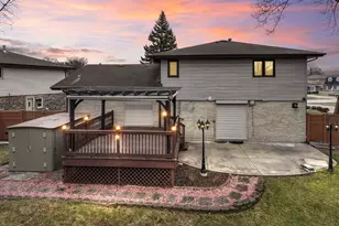 10912 Circle Dr, Palos Hills, IL 60465 - Photo 29