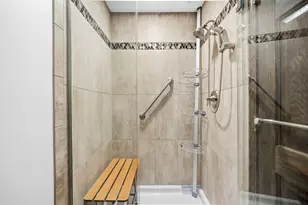 10912 Circle Dr, Palos Hills, IL 60465 - Photo 23