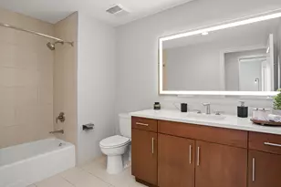 850 N Lake Shore Dr, Chicago, IL 60611 - Photo 19