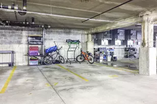 6420 Double Eagle Dr, Woodridge, IL 60517 - Photo 29