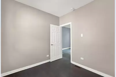 2517 S 59th Court, Cicero, IL 60804 - Photo 9