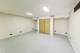 566 Bellevue Pl, Highland Park, IL 60035 - Photo 23