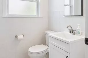 2925 N Troy St, Chicago, IL 60618 - Photo 17