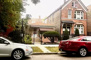 2925 N Troy St, Chicago, IL 60618 - Photo 3