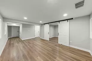 4433 W 100th St, Oak Lawn, IL 60453 - Photo 15