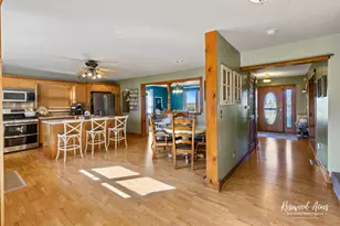 104 W Cottage St, Sheldon, IL 60966 - Photo 13