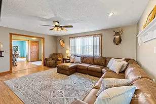 104 W Cottage St, Sheldon, IL 60966 - Photo 7