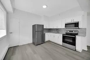 2710 W Summerdale Ave, Chicago, IL 60625 - Photo 7