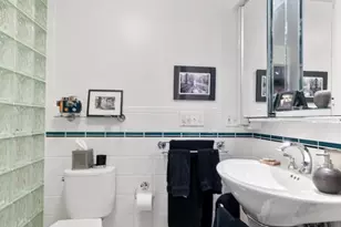 1329 N Dearborn St, Chicago, IL 60610 - Photo 25