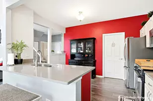 715 Legend Ln, McHenry, IL 60050 - Photo 9