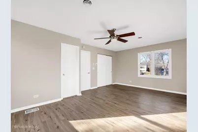 [Address not provided], Clarendon Hills, IL 60514 - Photo 15