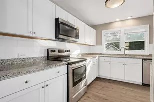 [Address not provided], Clarendon Hills, IL 60514 - Photo 9