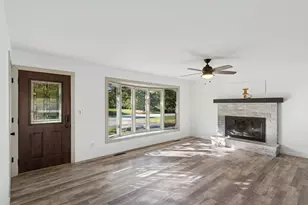 13058 W 29th St, Wadsworth, IL 60099 - Photo 7